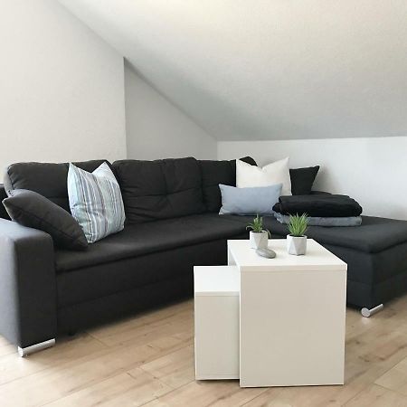 Zollernalb-Apartment Албщат Екстериор снимка
